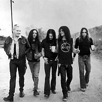 slash-s-snakepit-292951-w200.jpg
