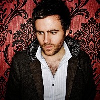 gareth-emery-521216-w200.jpg