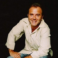 jakub-smolik-25248-w200.jpg