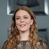maggie-rogers-650574-w200.jpg
