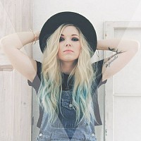 violet-days-583715-w200.jpg