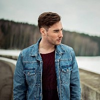 eirik-586986-w200.jpg