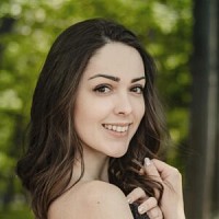 nikol-votrubova-653939-w200.jpg